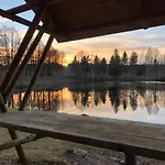 Hundeurlaub - Tiny House Im Wald *